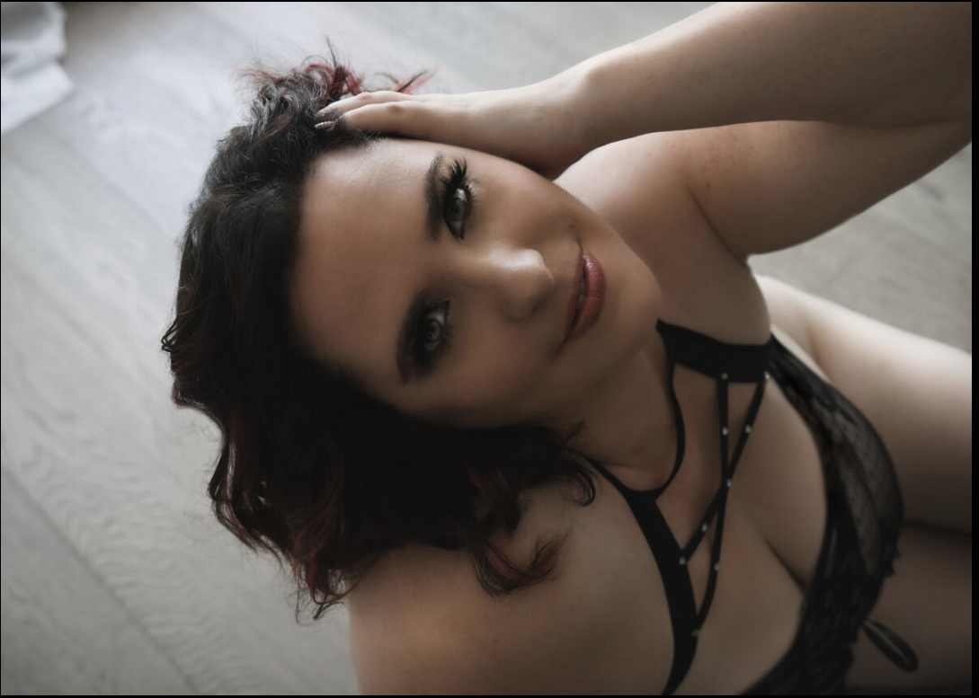 5 Reasons Why you Should Have a Boudoir Session | Boudoir Photo Shoot Professionals in the Vancouver Area